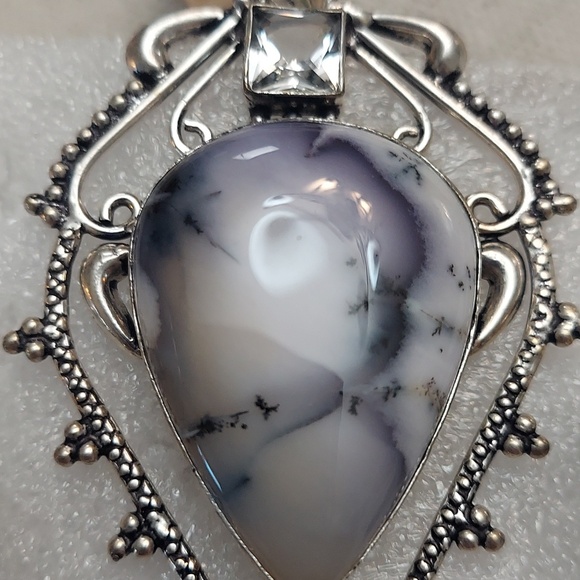 Bundle Ring And Pendant - Picture 3 of 7